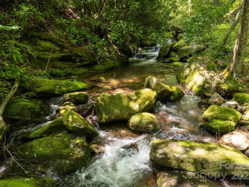 543 Bear Track Drive, Tuckasegee, NC 28783.  MLS# CAR4211255, YatesRealty ID 4514. 