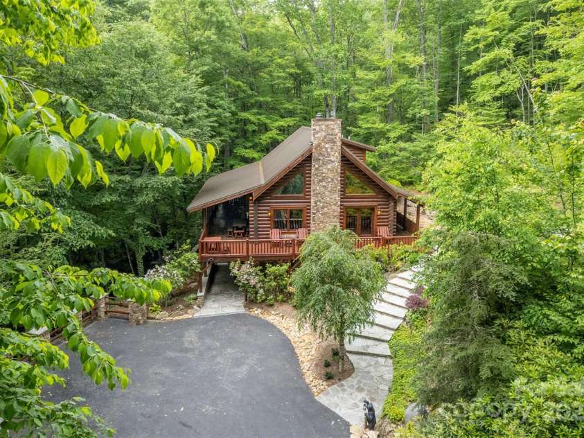 543 Bear Track Drive, Tuckasegee, NC 28783.  MLS# CAR4211255, YatesRealty ID 4514. 