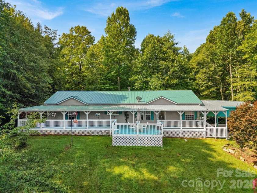 98 New Sorrells Estate, Brevard, NC 28712.  MLS# CAR4414087, YatesRealty ID 45142. Park-like Setting