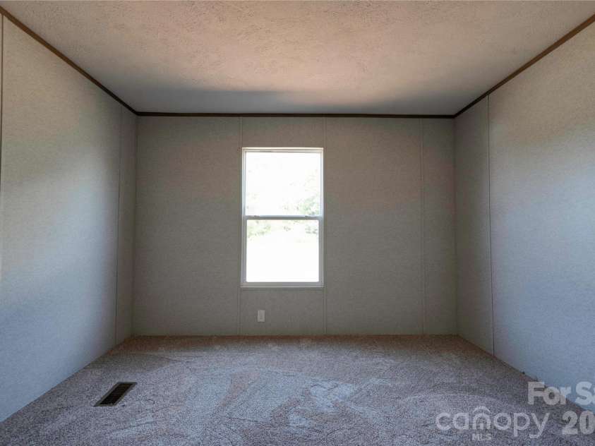 804 Eagleview Lane, Lawndale, NC 28090.  MLS# CAR4415501, YatesRealty ID 45144. 