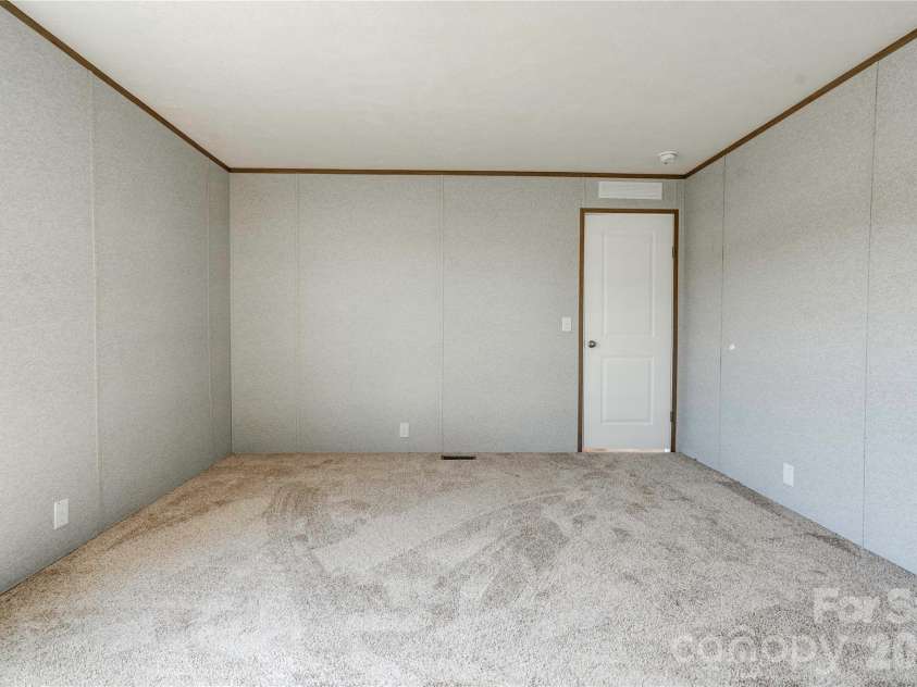 804 Eagleview Lane, Lawndale, NC 28090.  MLS# CAR4415501, YatesRealty ID 45144. 