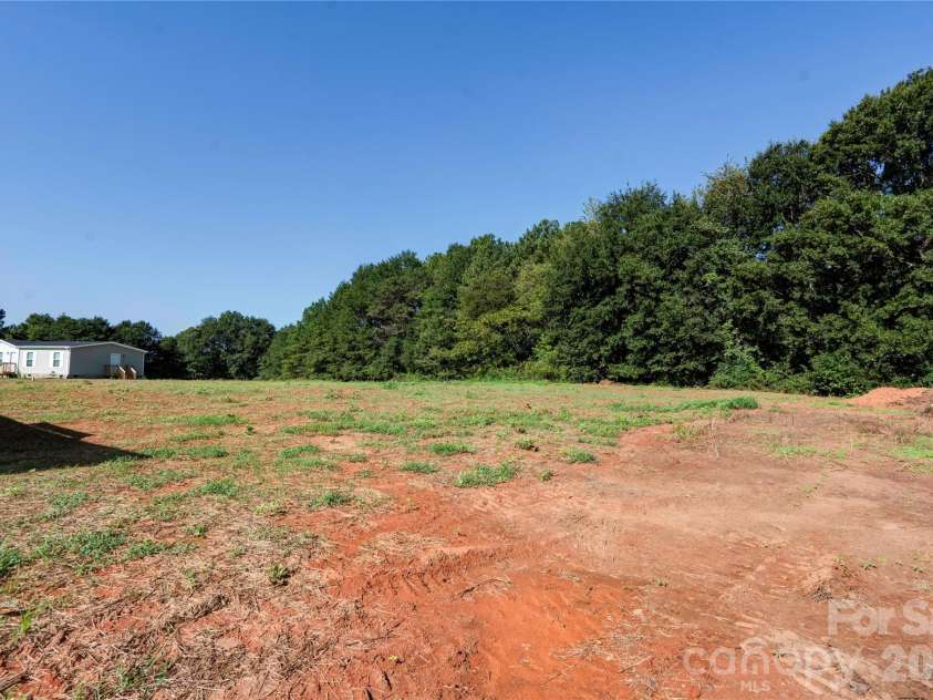 804 Eagleview Lane, Lawndale, NC 28090.  MLS# CAR4415501, YatesRealty ID 45144. 