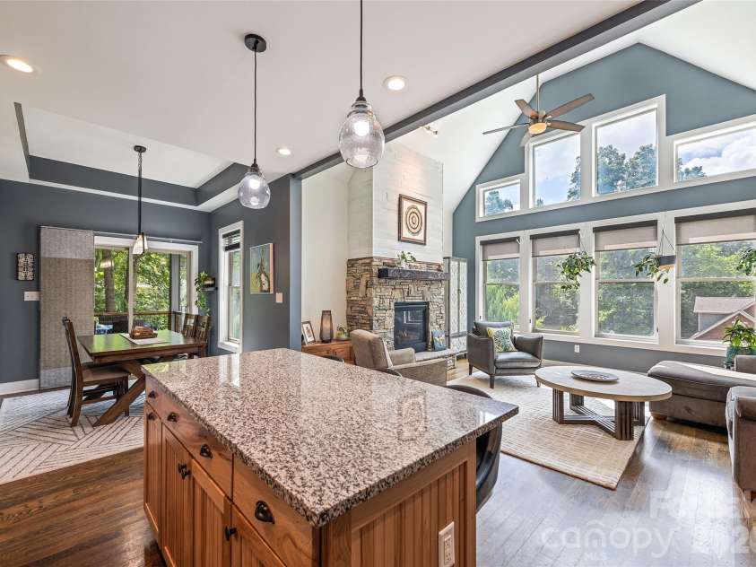 18 Forget Me Not Meadows, Fairview, NC 28730.  MLS# CAR4410784, YatesRealty ID 45145. 
