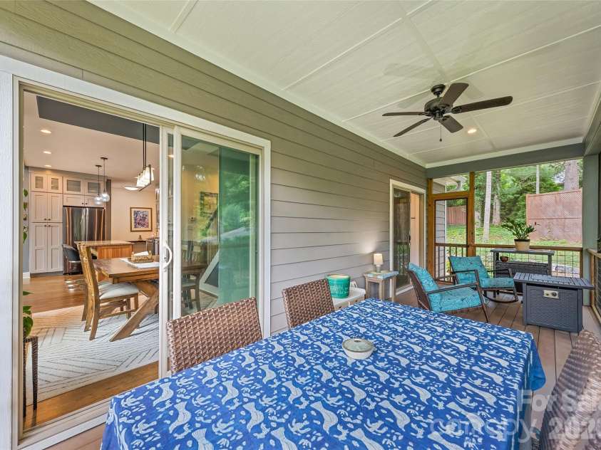 18 Forget Me Not Meadows, Fairview, NC 28730.  MLS# CAR4410784, YatesRealty ID 45145. 
