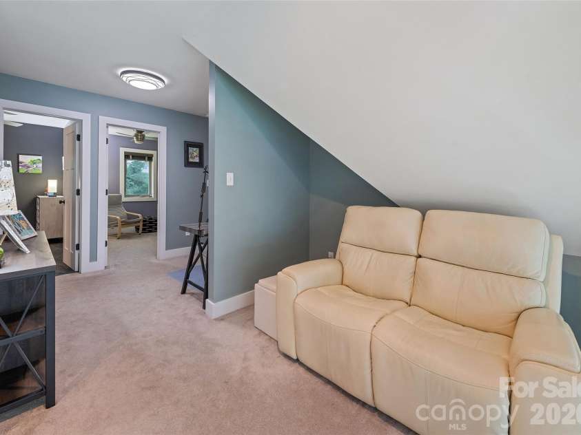 18 Forget Me Not Meadows, Fairview, NC 28730.  MLS# CAR4410784, YatesRealty ID 45145. 