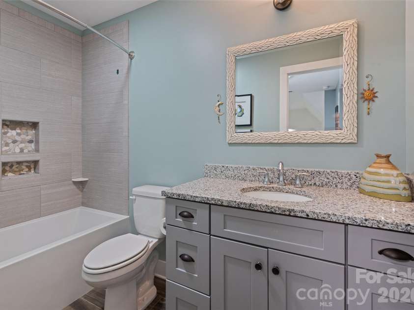 18 Forget Me Not Meadows, Fairview, NC 28730.  MLS# CAR4410784, YatesRealty ID 45145. 