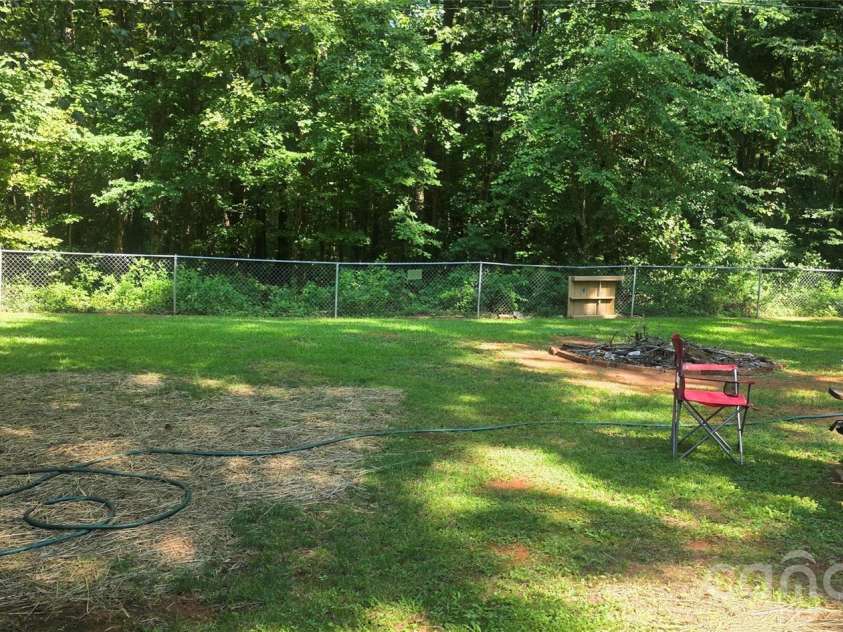 10100 Cromarty Lane, Mint Hill, NC 28227.  MLS# CAR4404545, YatesRealty ID 45147. 