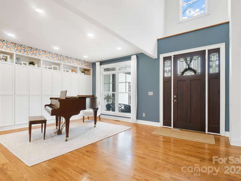 10000 Blossom Drive, Concord, NC 28025.  MLS# CAR4228278, YatesRealty ID 4515. 