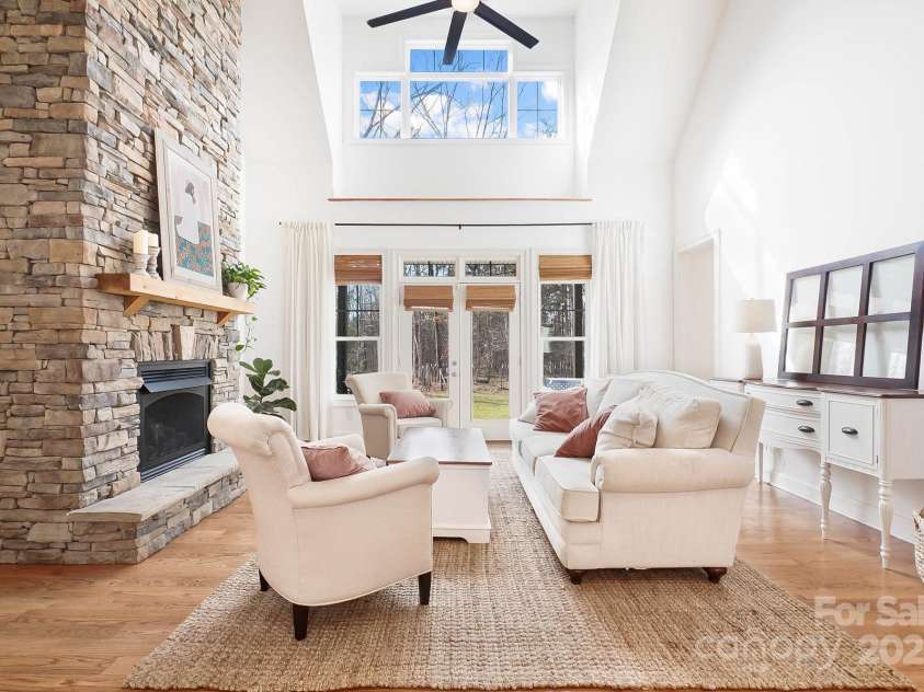 10000 Blossom Drive, Concord, NC 28025.  MLS# CAR4228278, YatesRealty ID 4515. 