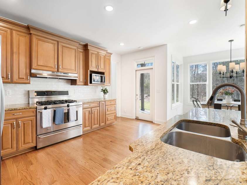 10000 Blossom Drive, Concord, NC 28025.  MLS# CAR4228278, YatesRealty ID 4515. 