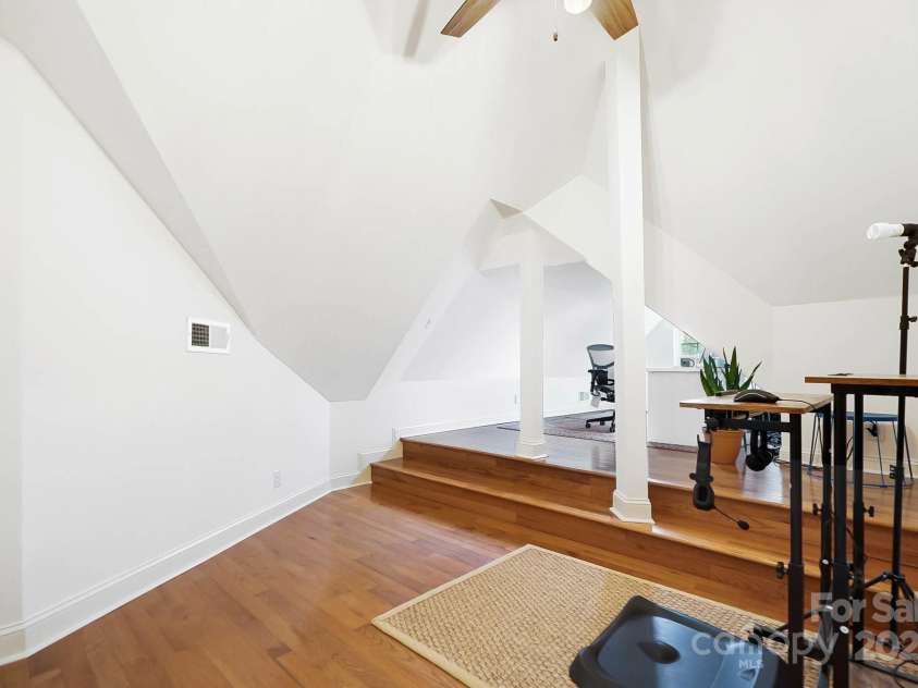 10000 Blossom Drive, Concord, NC 28025.  MLS# CAR4228278, YatesRealty ID 4515. 