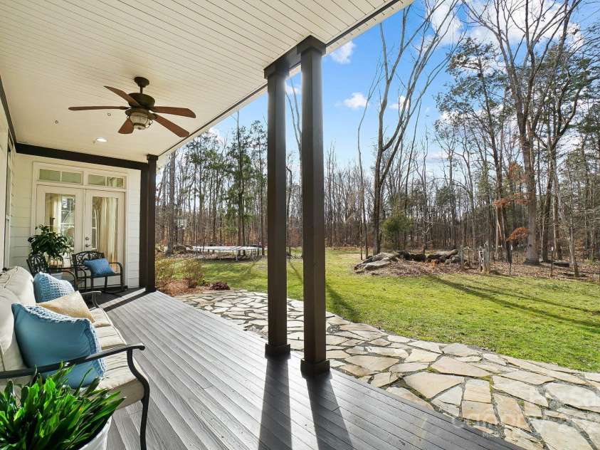 10000 Blossom Drive, Concord, NC 28025.  MLS# CAR4228278, YatesRealty ID 4515. 