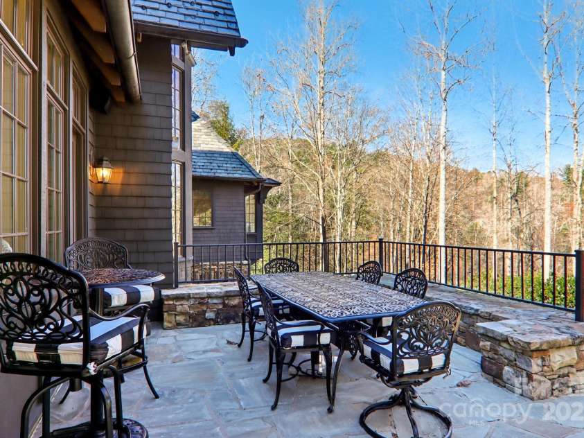 146 Allison Creek Trail, Brevard, NC 28712.  MLS# CAR4323068, YatesRealty ID 4515. 