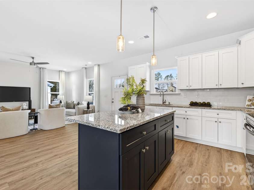 2719 Willow Street, Charlotte, NC 28208.  MLS# CAR4321013, YatesRealty ID 4515. 