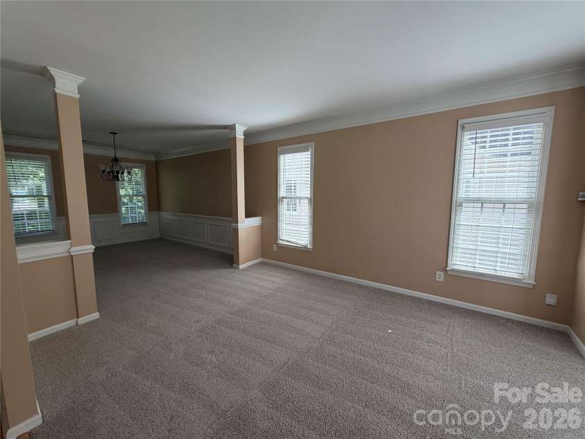 3106 Arklow Road, Charlotte, NC 28269.  MLS# CAR4415910, YatesRealty ID 45150. 