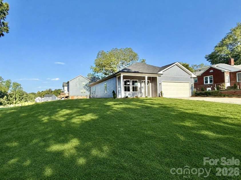 307 13th Street, Kannapolis, NC 28081.  MLS# CAR4406396, YatesRealty ID 45151. 