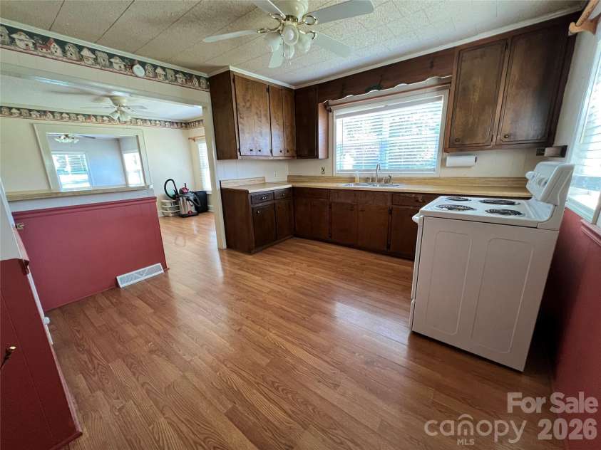 443 Smith Street, Albemarle, NC 28001.  MLS# CAR4415465, YatesRealty ID 45153. Kitchen