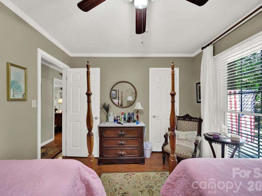 924 Glenshannon Road, Matthews, NC 28105.  MLS# CAR4415656, YatesRealty ID 45156. Bedroom
