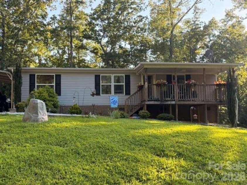 70 Misty Mountain Drive, Nebo, NC 28761.  MLS# CAR4316306, YatesRealty ID 45157. 