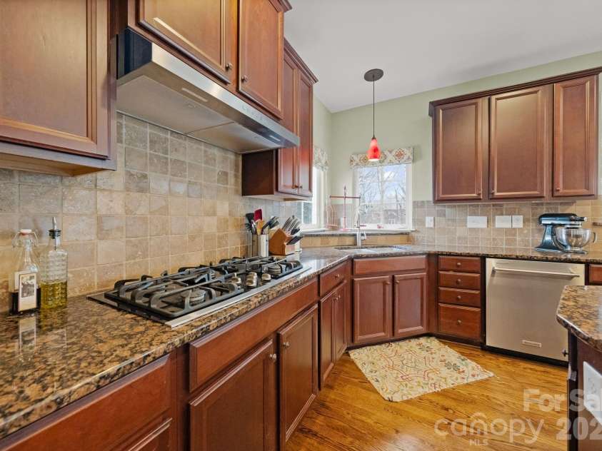 165 Pecan Hills Drive, Mooresville, NC 28115.  MLS# CAR4351219, YatesRealty ID 4516. 
