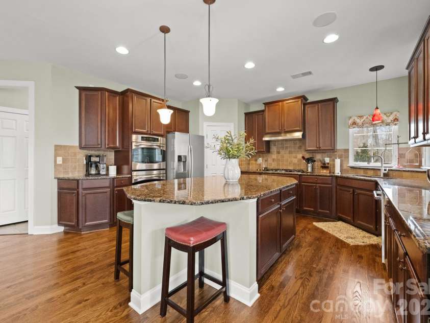165 Pecan Hills Drive, Mooresville, NC 28115.  MLS# CAR4351219, YatesRealty ID 4516. 