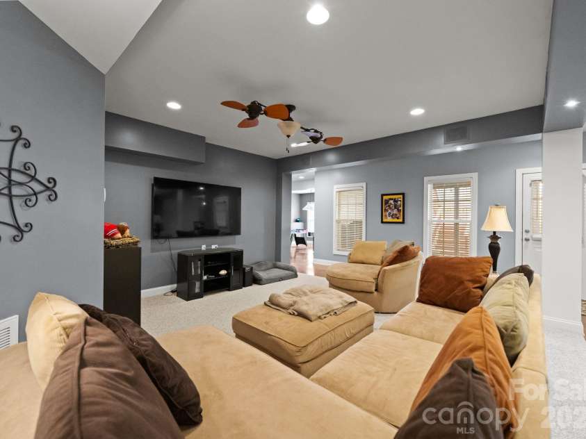 165 Pecan Hills Drive, Mooresville, NC 28115.  MLS# CAR4351219, YatesRealty ID 4516. 