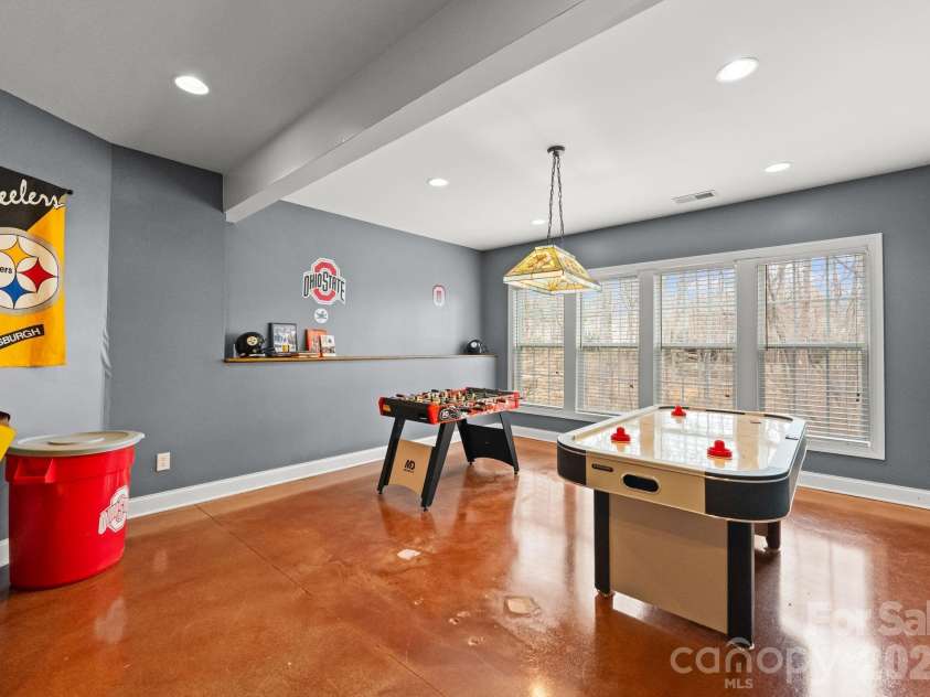 165 Pecan Hills Drive, Mooresville, NC 28115.  MLS# CAR4351219, YatesRealty ID 4516. 