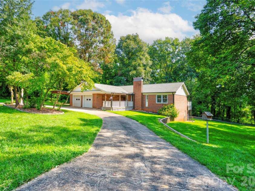 1208 Piedmont Avenue, Kings Mountain, NC 28086.  MLS# CAR4415799, YatesRealty ID 45160. 