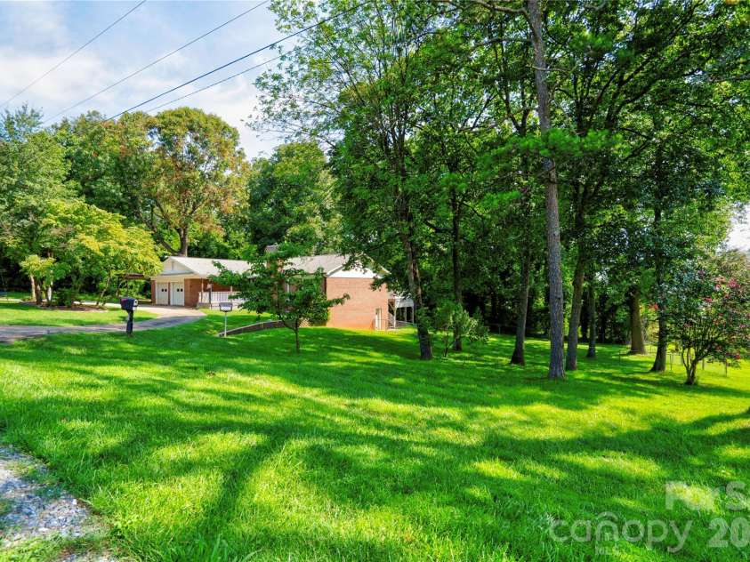 1208 Piedmont Avenue, Kings Mountain, NC 28086.  MLS# CAR4415799, YatesRealty ID 45160. 