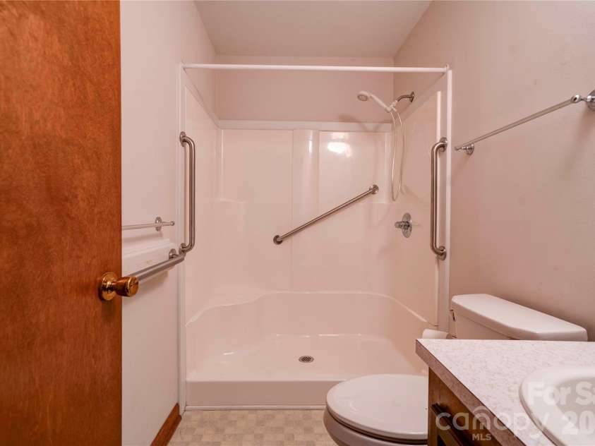 1208 Piedmont Avenue, Kings Mountain, NC 28086.  MLS# CAR4415799, YatesRealty ID 45160. 