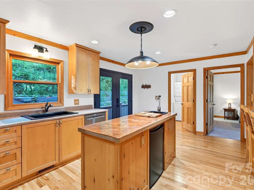 1506 Mckenzie Way, Old Fort, NC 28762.  MLS# CAR4400474, YatesRealty ID 45162. 