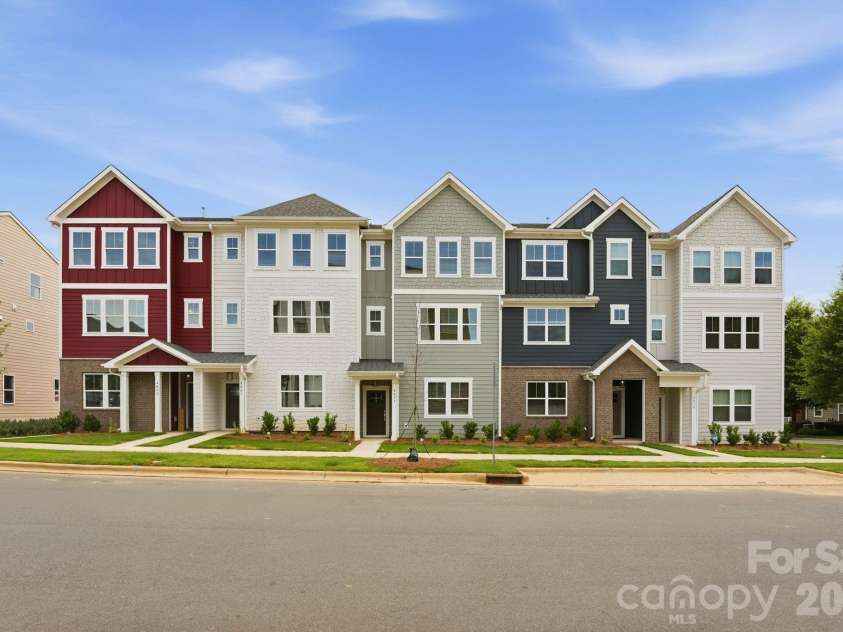 4007 Bass River Parkway, Charlotte, NC 28217.  MLS# CAR4415925, YatesRealty ID 45163. 