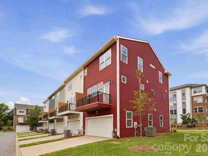 4007 Bass River Parkway, Charlotte, NC 28217.  MLS# CAR4415925, YatesRealty ID 45163. 