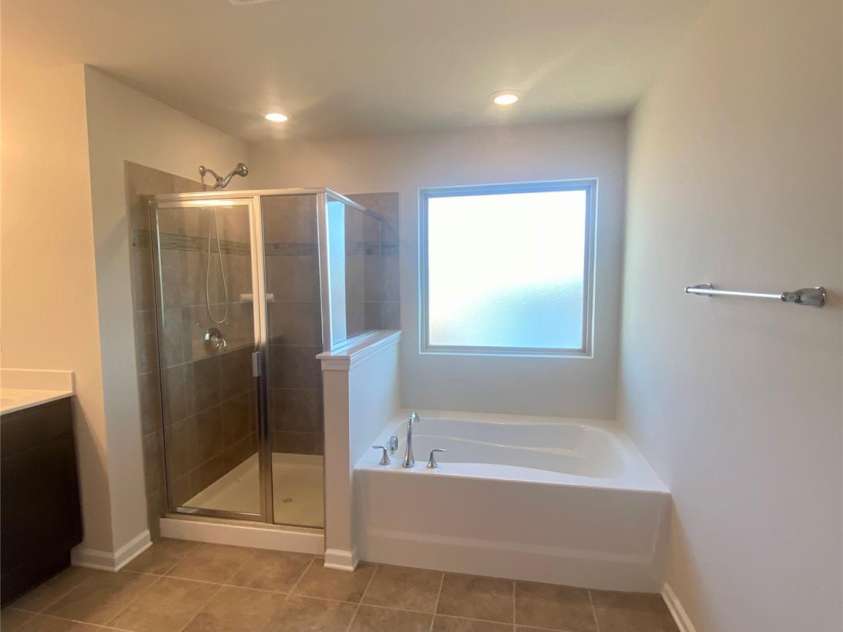 2616 Winter Thistle Way, Fort Mill, SC 29707.  MLS# CAR4415937, YatesRealty ID 45165. Primary Bathroom