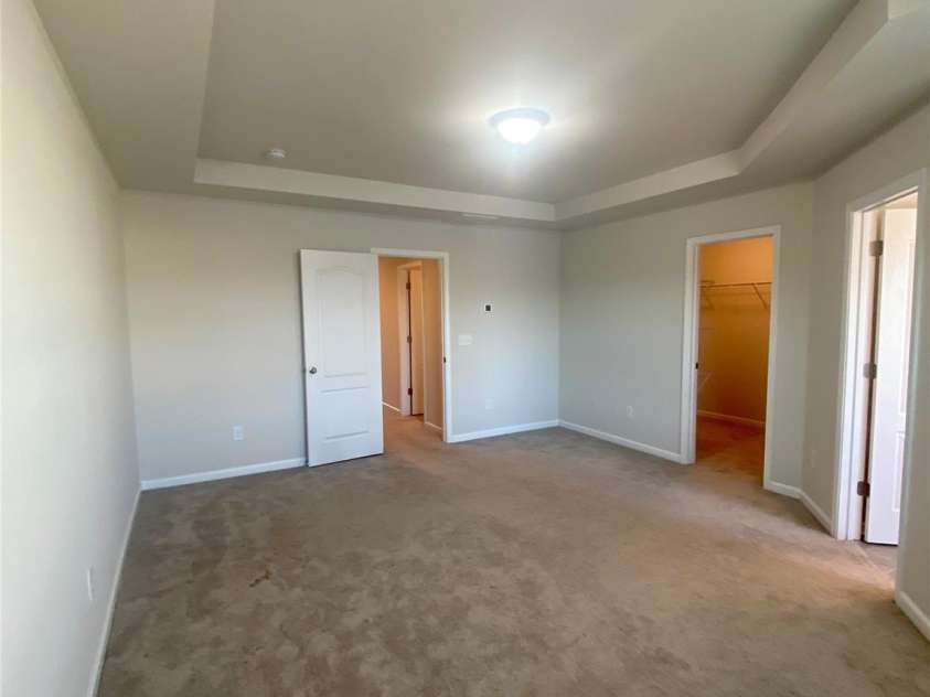 2616 Winter Thistle Way, Fort Mill, SC 29707.  MLS# CAR4415937, YatesRealty ID 45165. Primary Bedroom