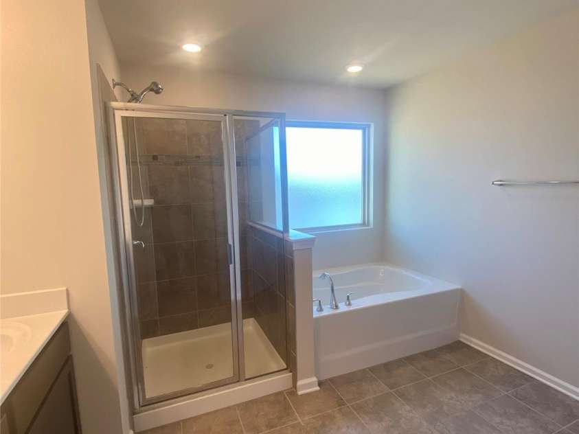 2616 Winter Thistle Way, Fort Mill, SC 29707.  MLS# CAR4415937, YatesRealty ID 45165. Primary Walk In Shower