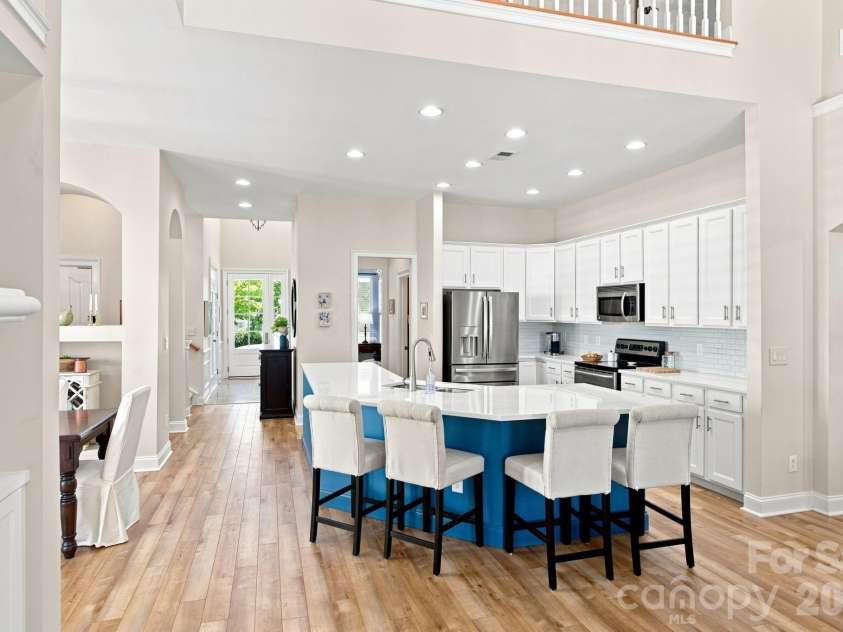 8025 Cottsbrooke Drive, Huntersville, NC 28078.  MLS# CAR4415532, YatesRealty ID 45167. 