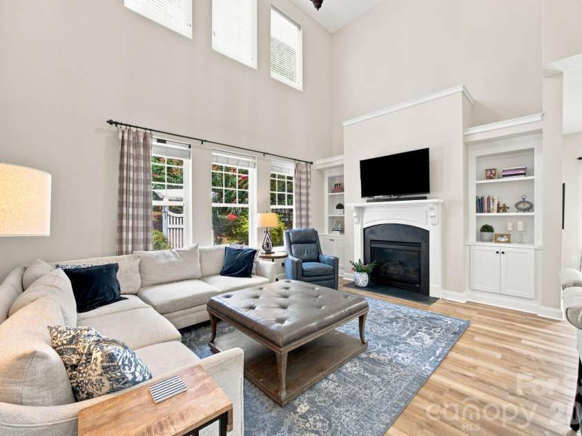 8025 Cottsbrooke Drive, Huntersville, NC 28078.  MLS# CAR4415532, YatesRealty ID 45167. 