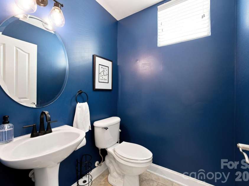 8025 Cottsbrooke Drive, Huntersville, NC 28078.  MLS# CAR4415532, YatesRealty ID 45167. 