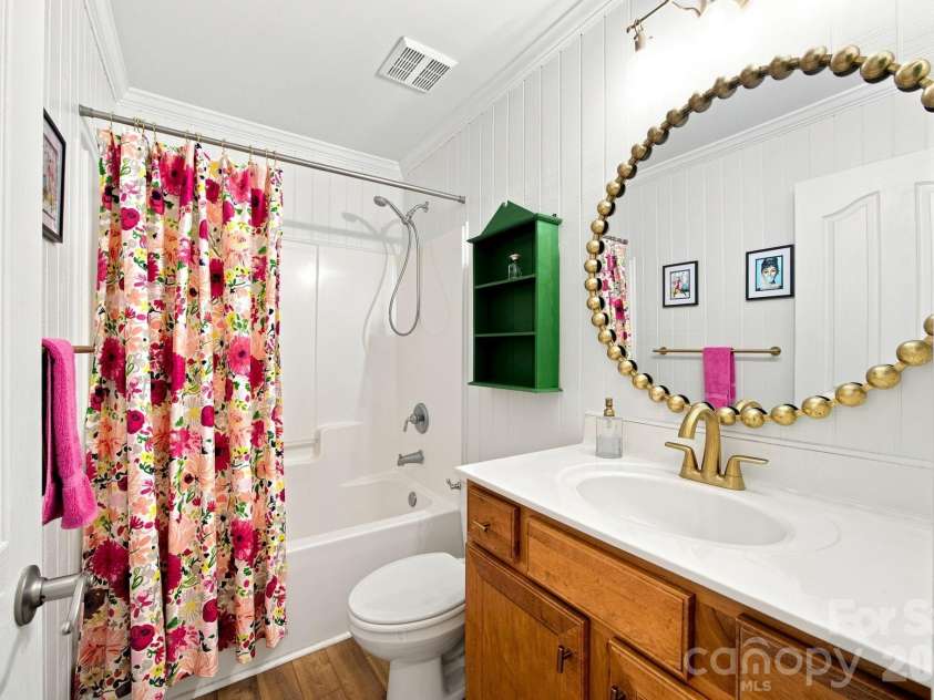 8025 Cottsbrooke Drive, Huntersville, NC 28078.  MLS# CAR4415532, YatesRealty ID 45167. 
