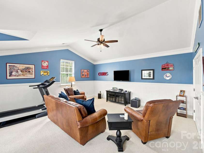 8025 Cottsbrooke Drive, Huntersville, NC 28078.  MLS# CAR4415532, YatesRealty ID 45167. 