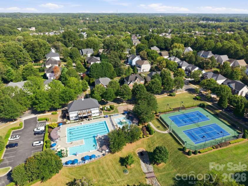 8025 Cottsbrooke Drive, Huntersville, NC 28078.  MLS# CAR4415532, YatesRealty ID 45167. 