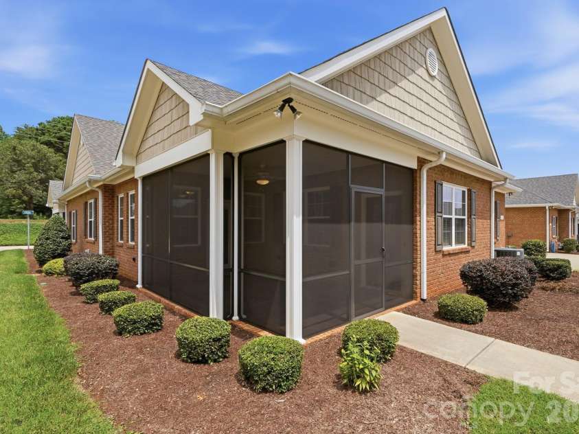 8213 Rainier Drive, Denver, NC 28037.  MLS# CAR4415528, YatesRealty ID 45168. 