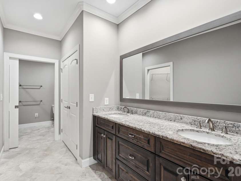 8213 Rainier Drive, Denver, NC 28037.  MLS# CAR4415528, YatesRealty ID 45168. 