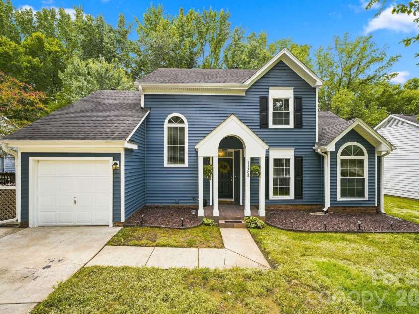 11308 Clayford Ridge, Charlotte, NC 28215.  MLS# CAR4415659, YatesRealty ID 45169. 