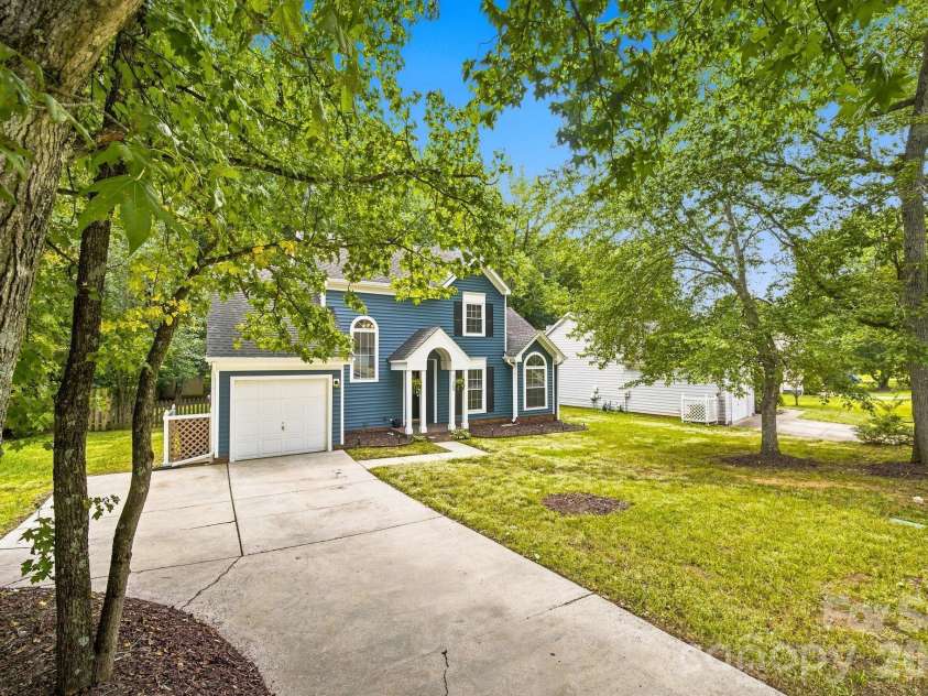 11308 Clayford Ridge, Charlotte, NC 28215.  MLS# CAR4415659, YatesRealty ID 45169. 