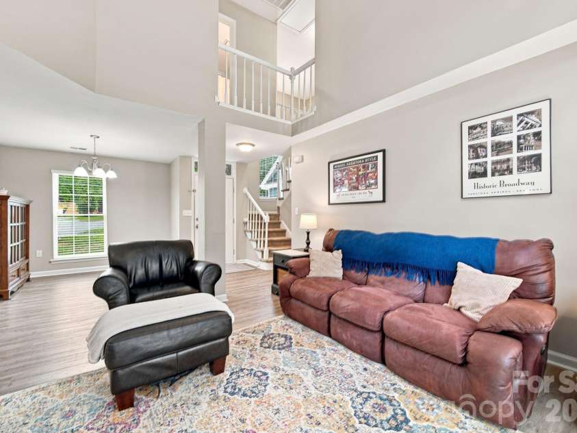 11308 Clayford Ridge, Charlotte, NC 28215.  MLS# CAR4415659, YatesRealty ID 45169. 