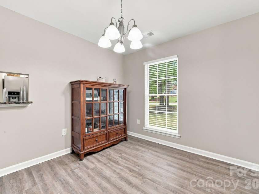 11308 Clayford Ridge, Charlotte, NC 28215.  MLS# CAR4415659, YatesRealty ID 45169. 