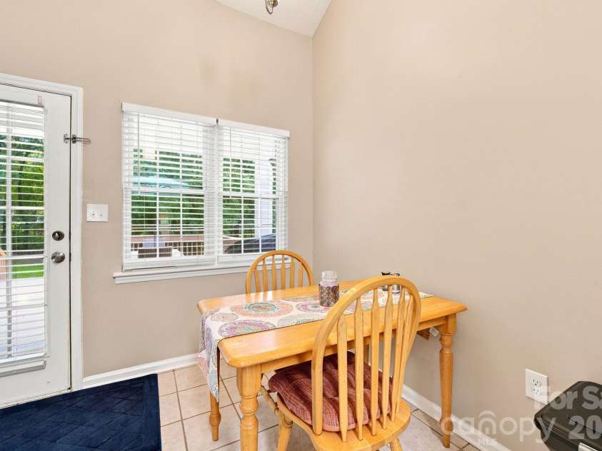 11308 Clayford Ridge, Charlotte, NC 28215.  MLS# CAR4415659, YatesRealty ID 45169. 