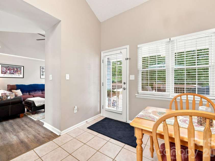 11308 Clayford Ridge, Charlotte, NC 28215.  MLS# CAR4415659, YatesRealty ID 45169. 